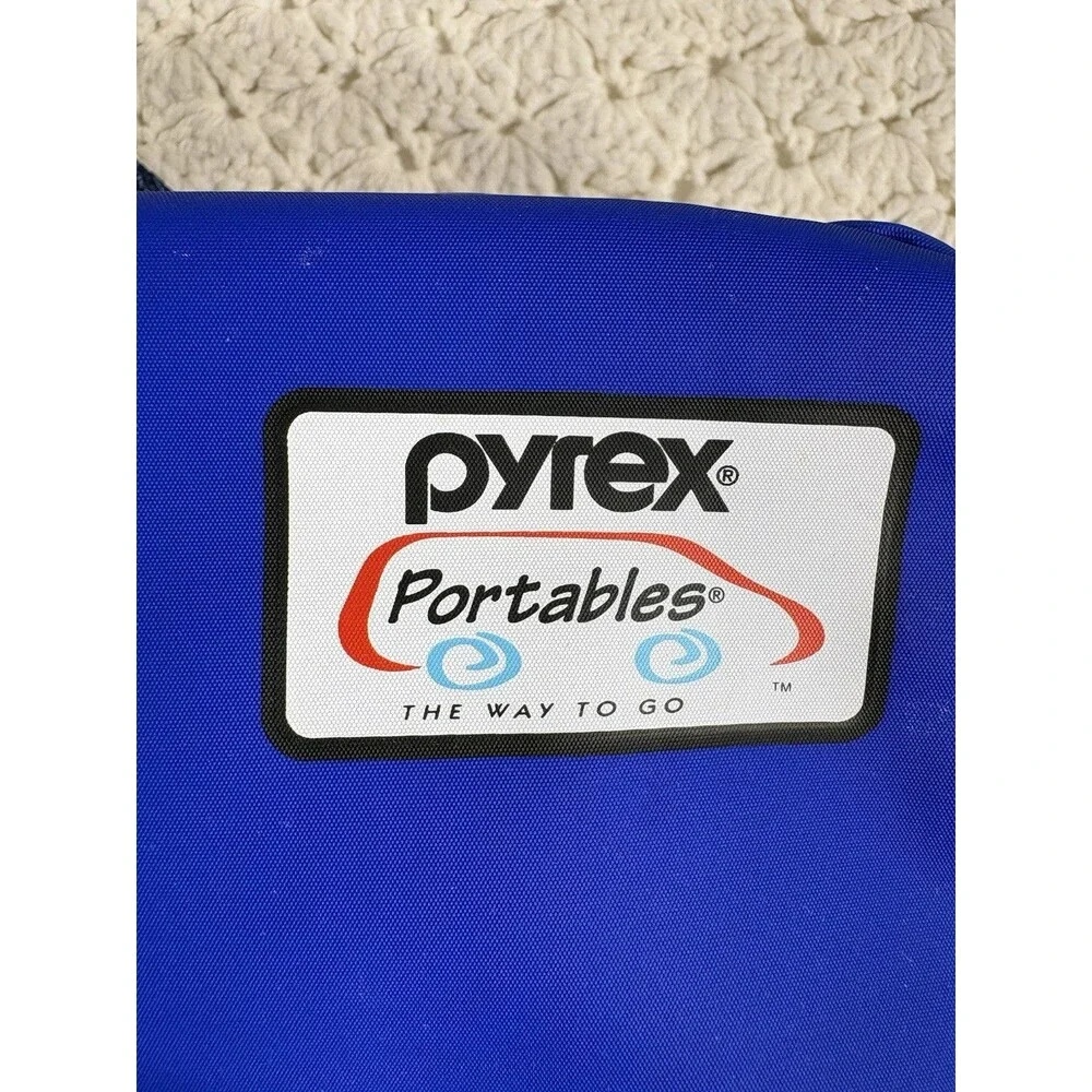Pyrex Portables Insulated Tote Casserole Dish Hot Pack & Lid 2.2 qt #233-S